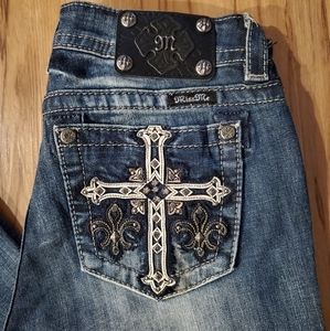 Miss Me Mid-Rise Boot Sz 28 inseam 34"